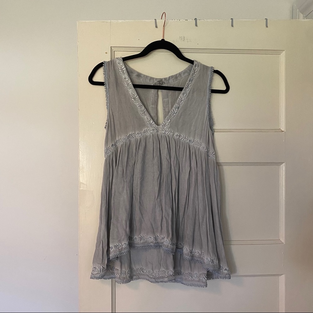 Flowy grey sleeveless top